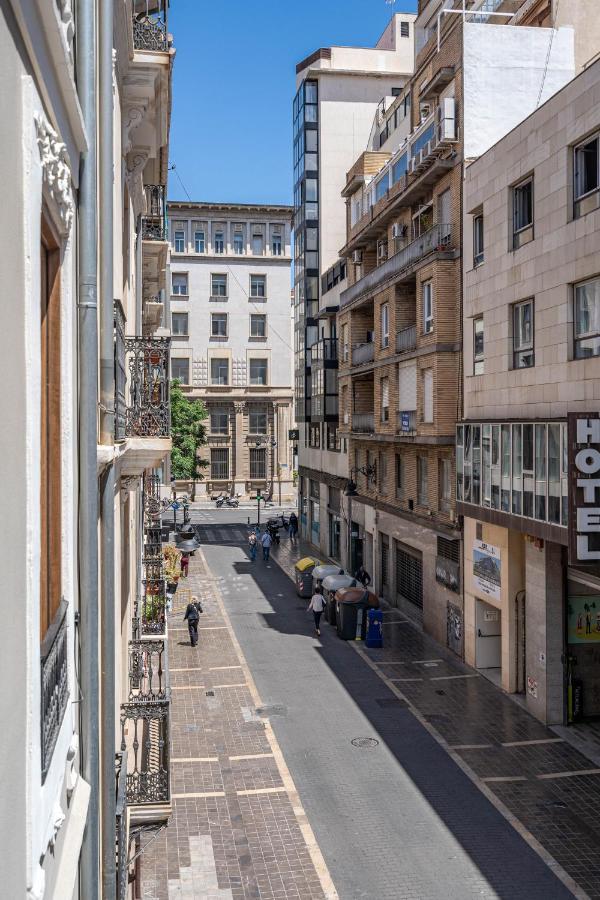 Central Luxury Flat With Free Parking Daire Valensiya Dış mekan fotoğraf
